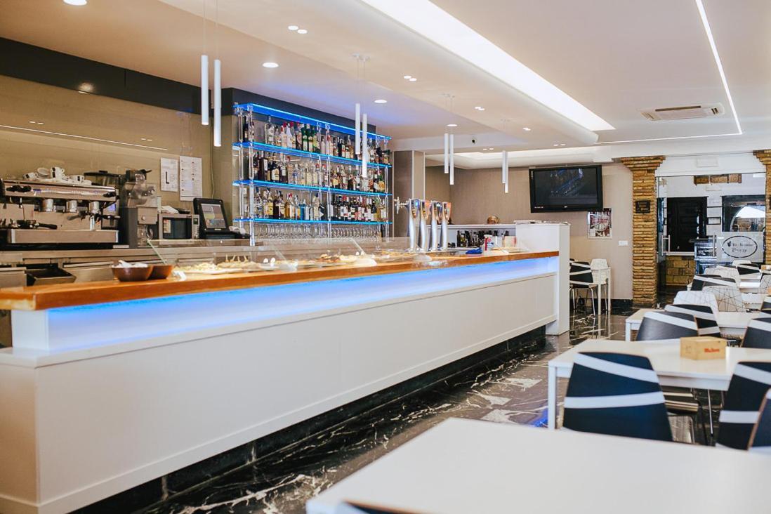 Hotel&Bar Ducay Оліте Екстер'єр фото