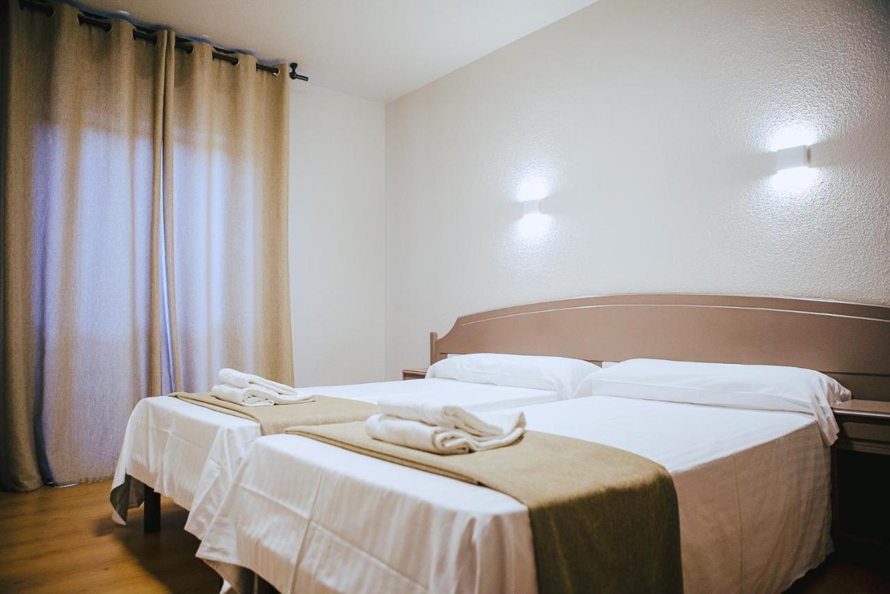 Hotel&Bar Ducay Оліте Екстер'єр фото